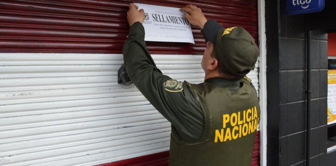 Operativo a establecimientos de comercio de celulares Imagen de sellamiento a establecimientos